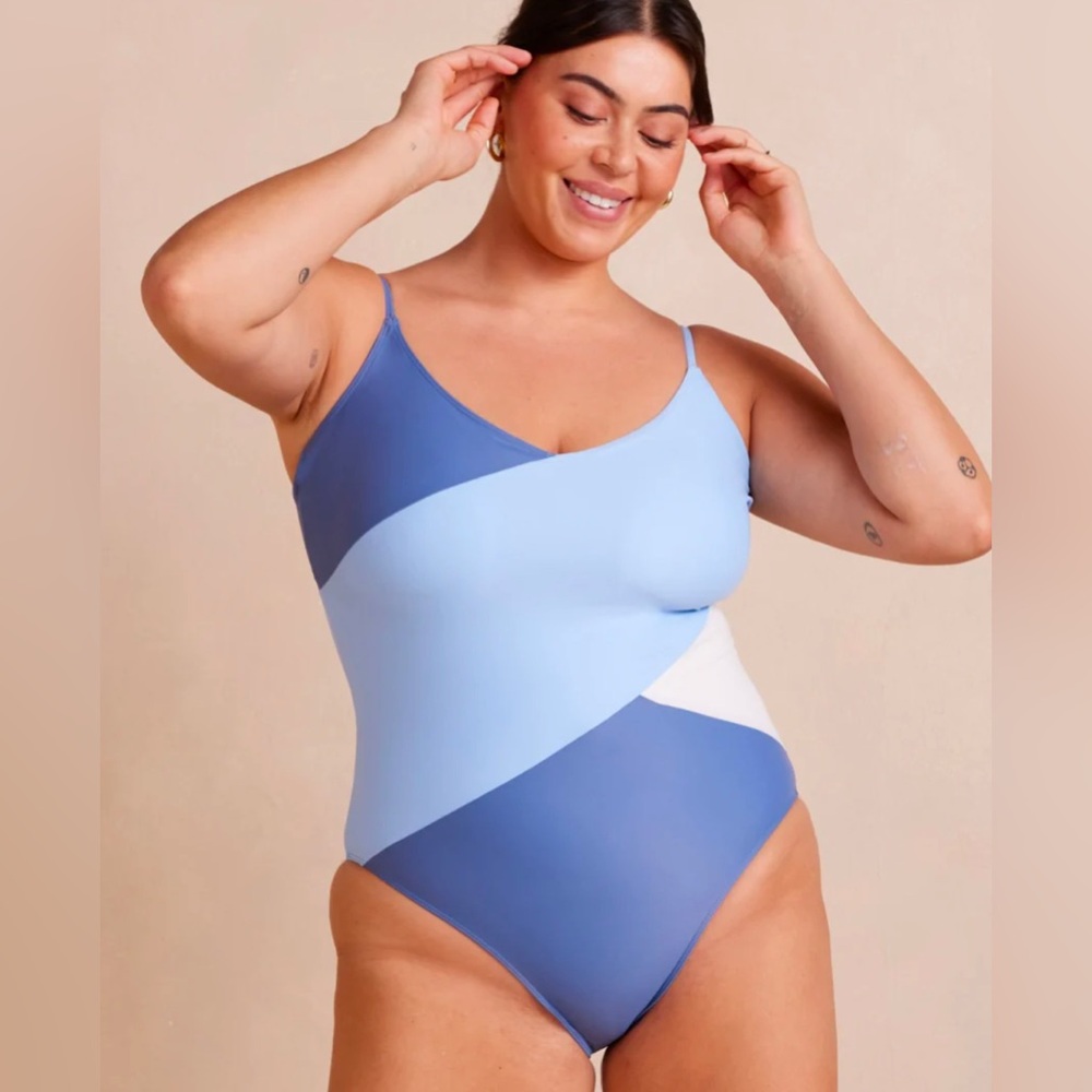 Summersalt The Marina color block one piece swimsuit blue/black/white sz 18